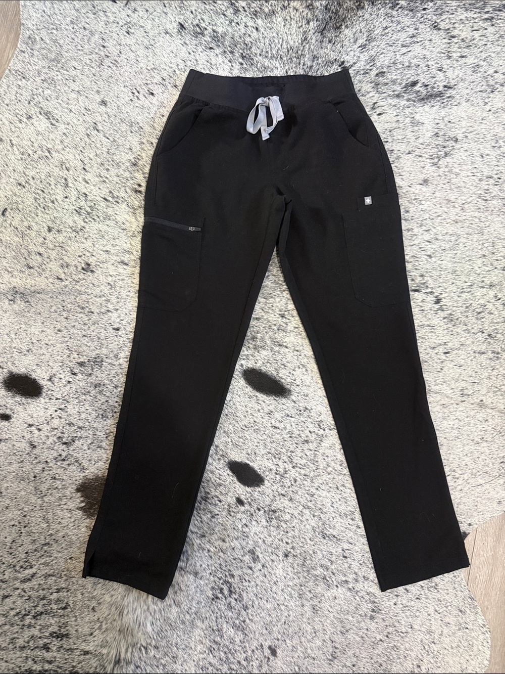 Figs Yola 2.0 Black Straight Pants with Gray Drawstring - XS Regular